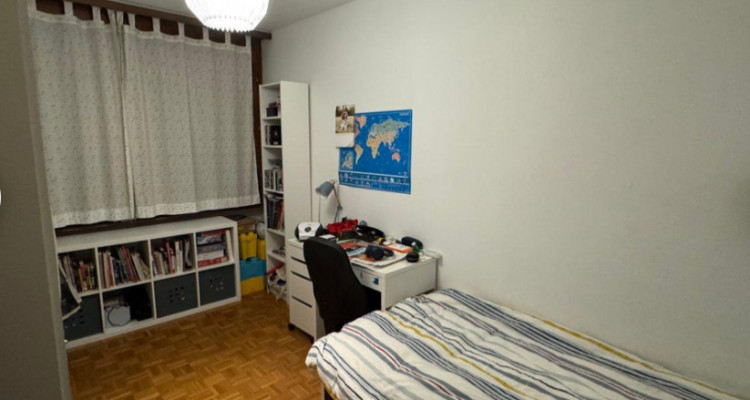 Appartement de 5 pièces situé à la Servette image 3