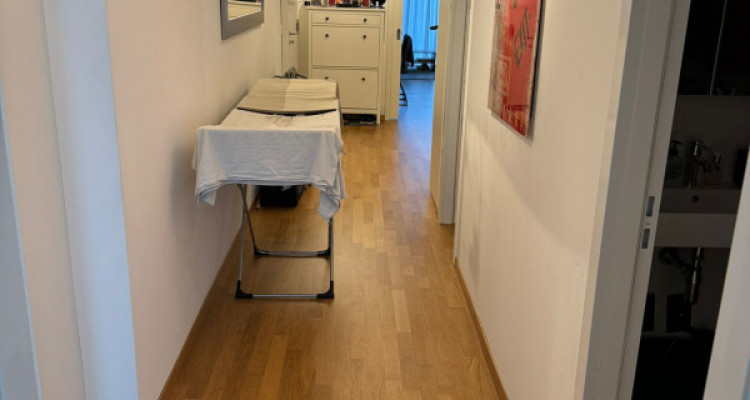 Appartement de 4 pièces au 1ère étage localiser à Genève 1201 image 3