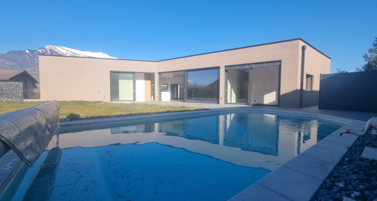 Luxueuse villa moderne de plein pied, piscine,Jacuzzi image 1