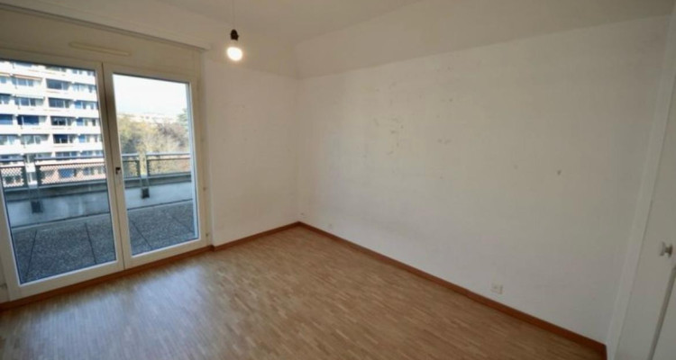 Magnifique appartement de 5 pièces au 7ème étage localiser à Genève 1202 image 4