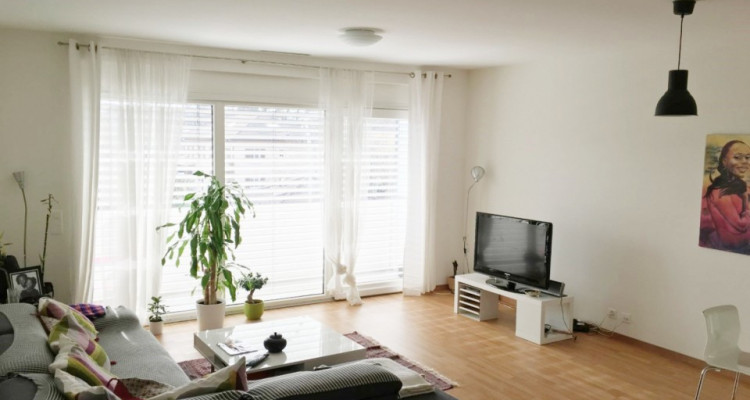 Magnifique appartement de 4 pièces au Petit-Saconnex. image 2