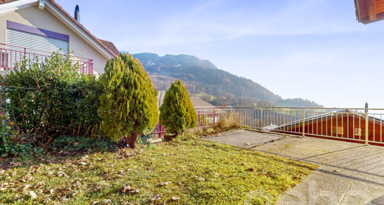 Villa jumelée avec vue panoramique sur le lac et les Alpes image 2