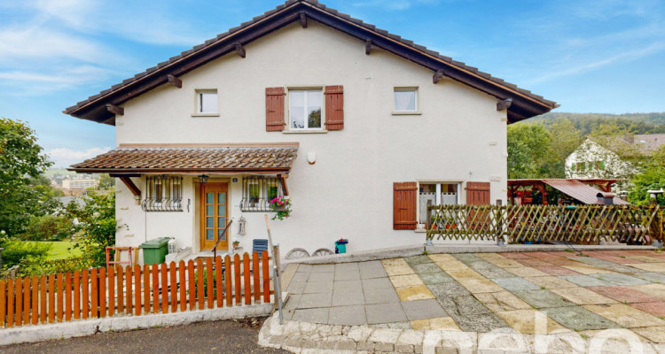 Magnifique maison de 6p avec beau jardin, terrasse et vue dégagée! image 1