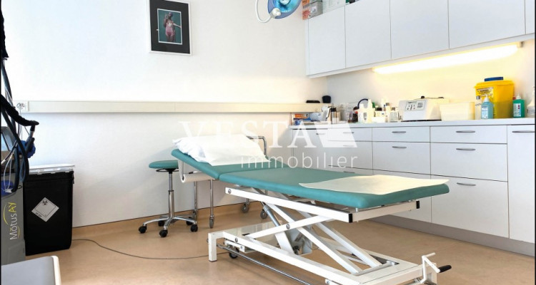 LUTRY BOURG : Medical office | Offices for rent image 1