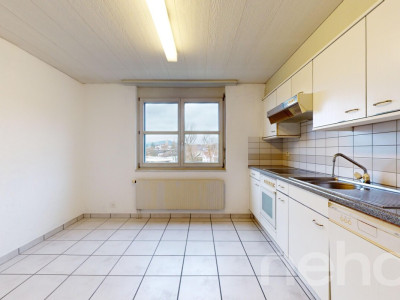 Très bel appartement de 4.5p en dernier étage avec balcon et vue! image 7