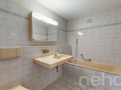 Très bel appartement de 4.5p en dernier étage avec balcon et vue! image 12