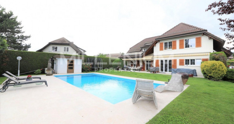 Belle maison de 9 pièces avec piscine à Founex image 1
