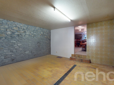 Grange avec carnotzet aménagé image 8