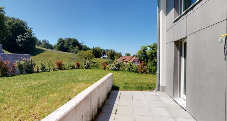 Spacieuse et lumineuse villa de 137m2 avec jardin !  image 2