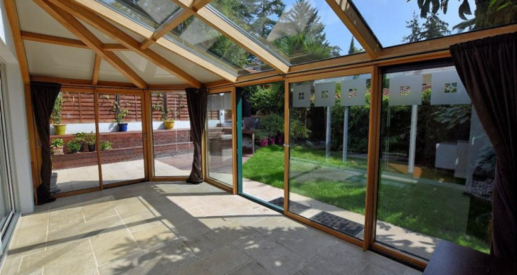 Jolie maison à Chêne-Bourg image 2