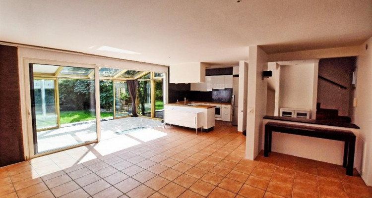 Jolie maison à Chêne-Bourg image 3