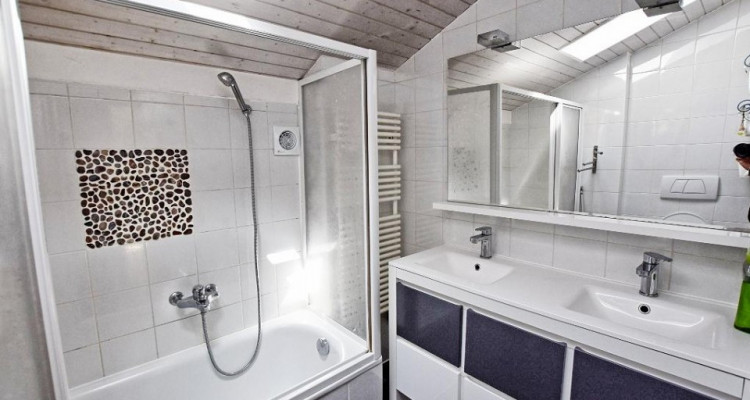 Jolie maison à Chêne-Bourg image 6