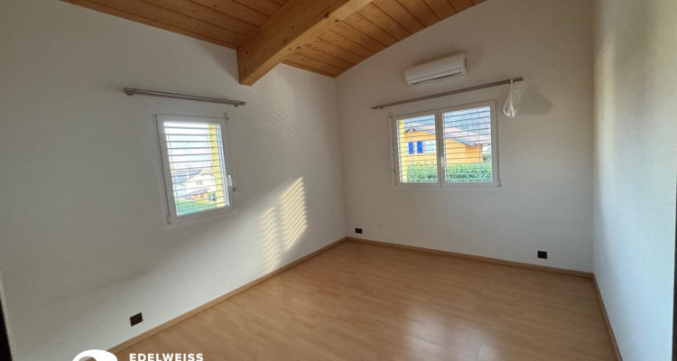 Spacieuse villa individuelle de 5.5 pces et son annexe à Muraz image 12