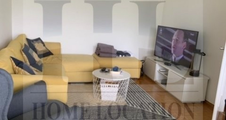 Très joli et récent 5 pièces à Meyrin avec balcon image 2