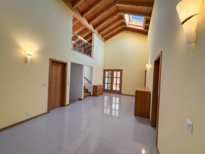 Ardon - Spacieuse villa avec 4 logements, idéale pour famille ou investisseur image 5