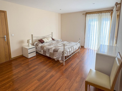 Ardon - Spacieuse villa avec 4 logements, idéale pour famille ou investisseur image 12