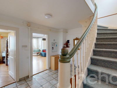 Charmante 10-Zimmer Villa mit Einliegerwohnung image 7