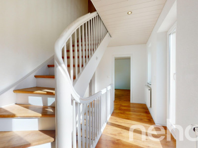 Charmantes Einfamilienhaus mit traumhafter Aussicht und grossem Garten image 12