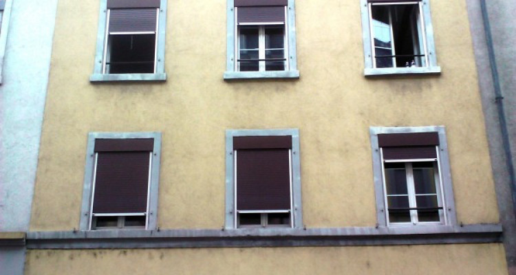 Attique de 2 pièces au coeur de la ville de Bienne image 1