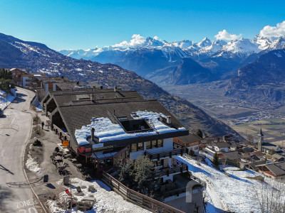 Appartement lumineux avec vue imprenable sur les Alpes image 1