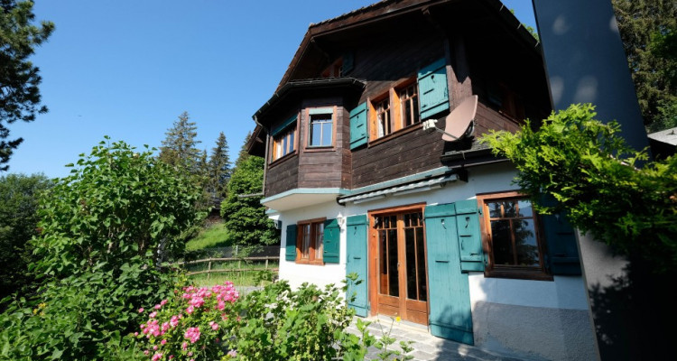 CHESIERES - Chalet dans un écrin de verdure image 1