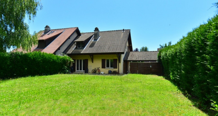 Villa familiale de 6,5 pièces sur belle parcelle de 719m2 image 1