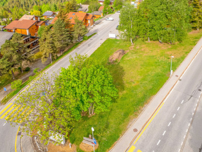 Terrain au centre dOvronnaz avec un bon potentiel de développement image 2