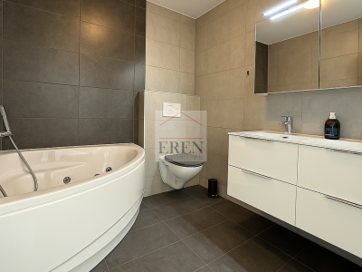 Magnifique et lumineux 3,5 pièces bénéficiant dune grande terrasse vitrée avec vitres coulissantes et vue panoramique dégagée image 10