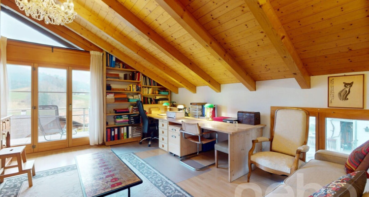 Villa individuelle multi-familiale avec une vue panoramique image 11