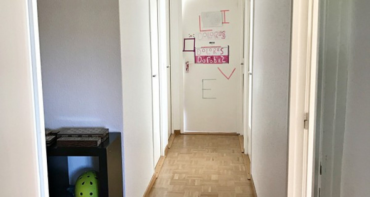 Charmant appartement de 5 pièces à Bernex / cadre calme et verdoyant image 3