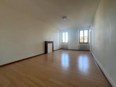 Magnifique corps de ferme image 8