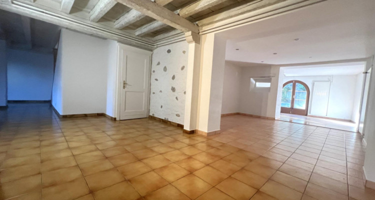 Magnifique corps de ferme image 4