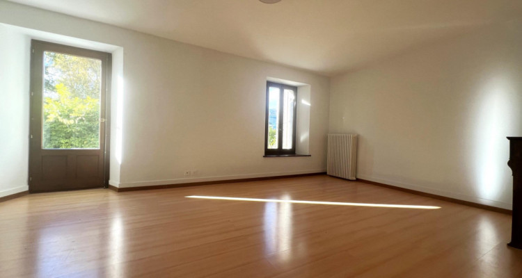 Magnifique corps de ferme image 6