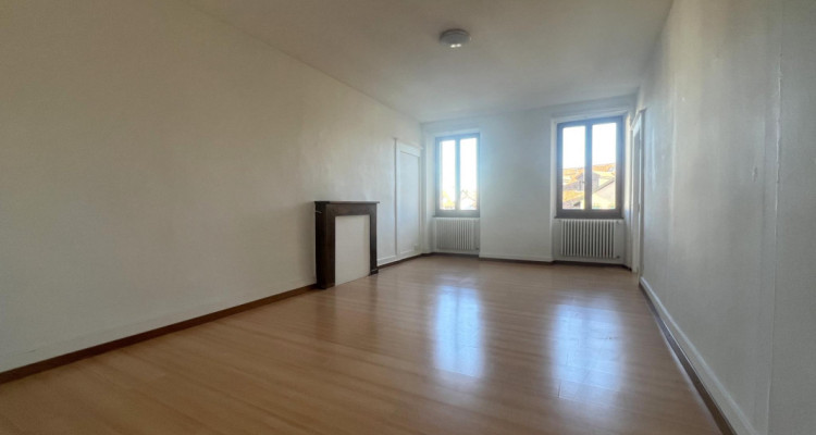 Magnifique corps de ferme image 8