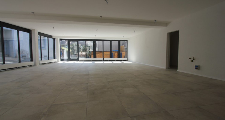 Restaurant avec cave voûtée attenante au centre de Moudon image 3