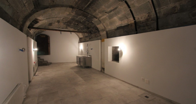 Restaurant avec cave voûtée attenante au centre de Moudon image 4