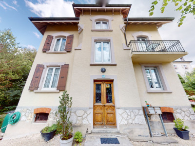 Beaucoup de cachet! Pour des investisseurs ou bien une grande famille image 4