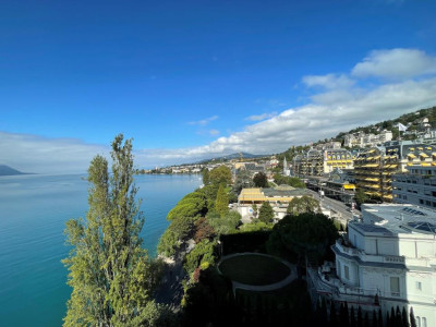 GRANDE CHAMBRE DOUBLE DANS HOTEL MONA image 4