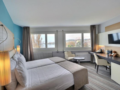 GRANDE CHAMBRE DOUBLE DANS HOTEL MONA image 6