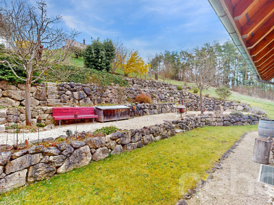 Freistehendes 6.5-Zimmer Einfamilienhaus am Rande der Wohnzone image 5