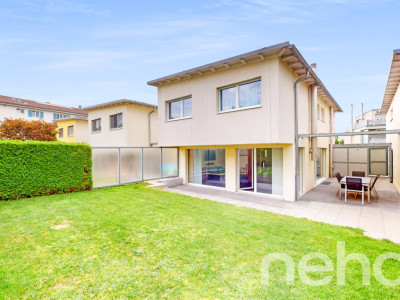 Freistehendes 5.5-Zimmer Einfamilienhaus mit Garten image 3