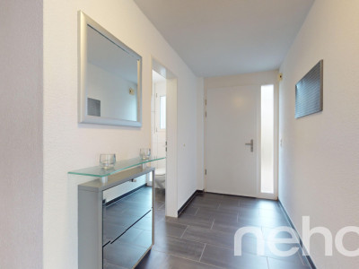 Freistehendes 5.5-Zimmer Einfamilienhaus mit Garten image 4