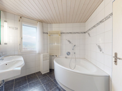 Dachwohnung mit fantastischer Bergsicht image 10