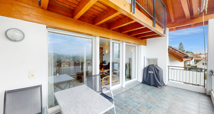 Dachwohnung mit fantastischer Bergsicht image 2