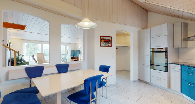 Dachwohnung mit fantastischer Bergsicht image 7