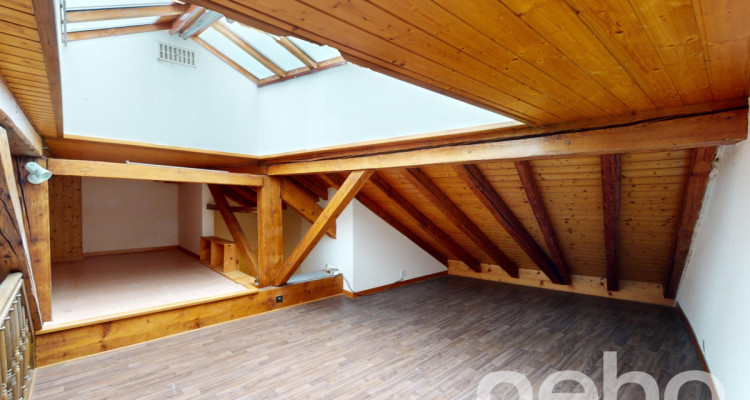 Opportunité Rare : Appartement 3.5 Pièces avec Vue et Luminosité image 11