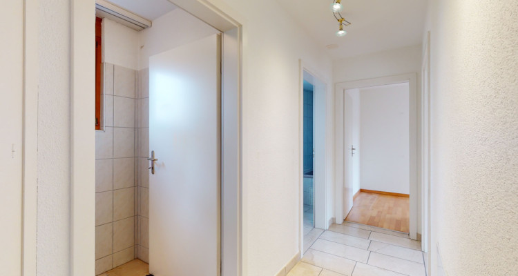 Stilvolle 4-Zimmerwohnung mit Wintergarten und Schwedenofen image 5