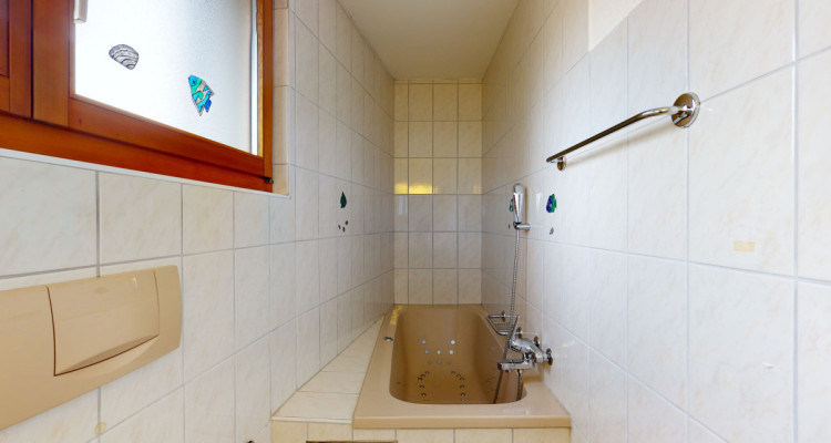 Stilvolle 4-Zimmerwohnung mit Wintergarten und Schwedenofen image 7