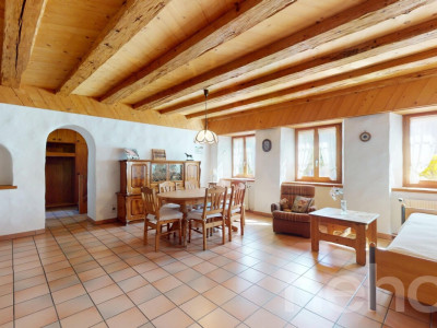 Magnifique ferme avec grange aménageable et terrain à bâtir à Court image 12