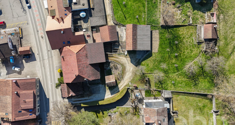 Magnifique ferme avec grange aménageable et terrain à bâtir à Court image 2